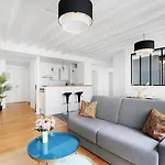 Apartments In The Heart Of Paris In Sentier